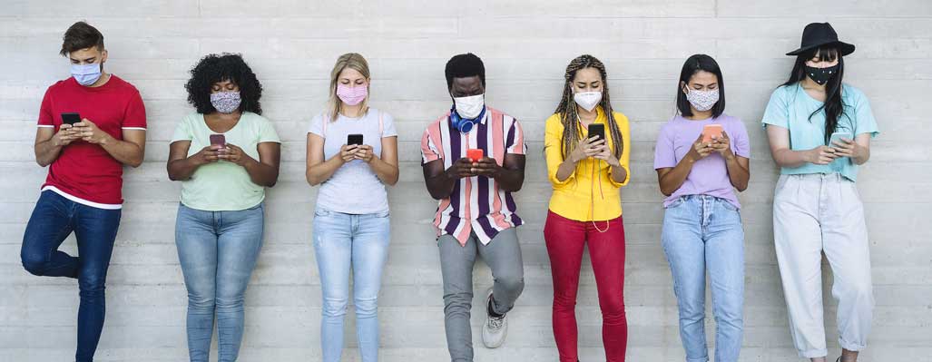 teens on phones